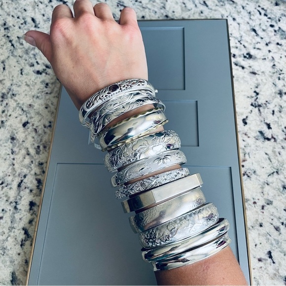 Diamond Cut Etched Lines Textured Graduated Sterling Silver Bangle Brace… - Picture 9 of 10